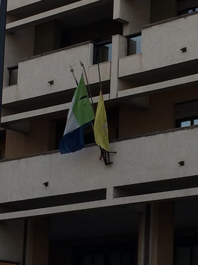 Bandiere alla Regione
